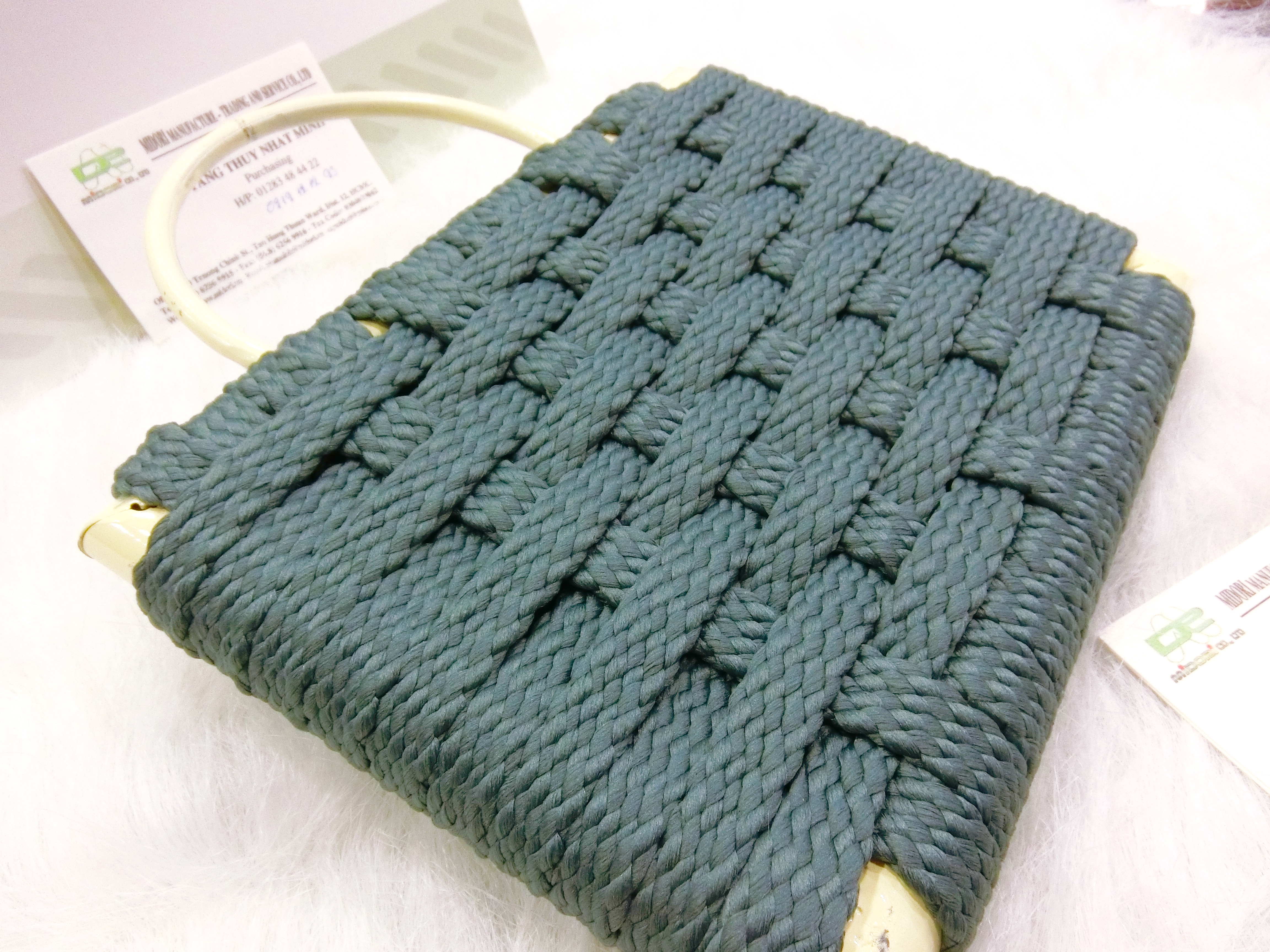 DÂY DÙ DẸP ĐAN GHẾ NGOÀI TRỜI