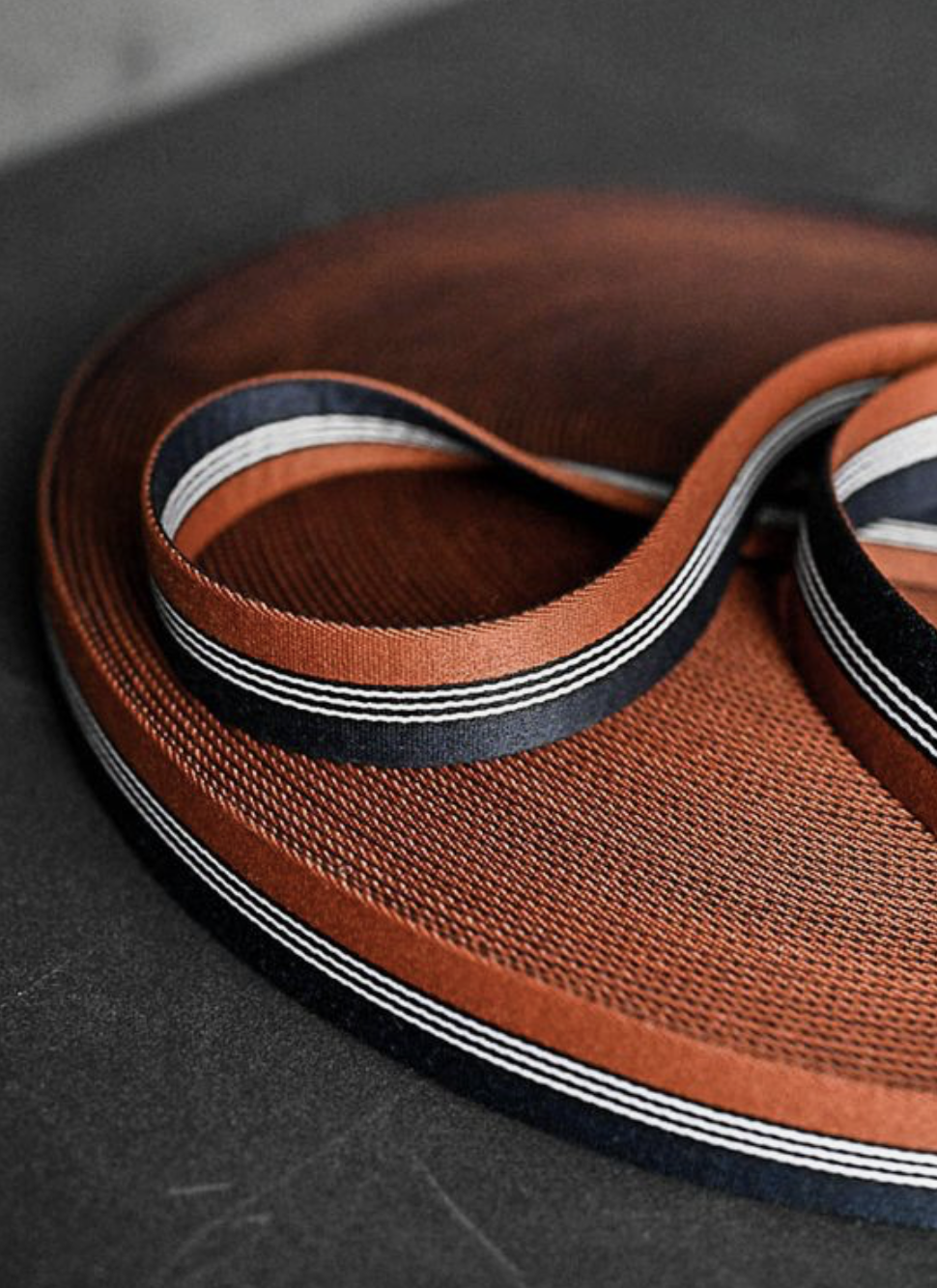 Lô Dây Đai Dệt Sản Xuất Số Lượng Lớn