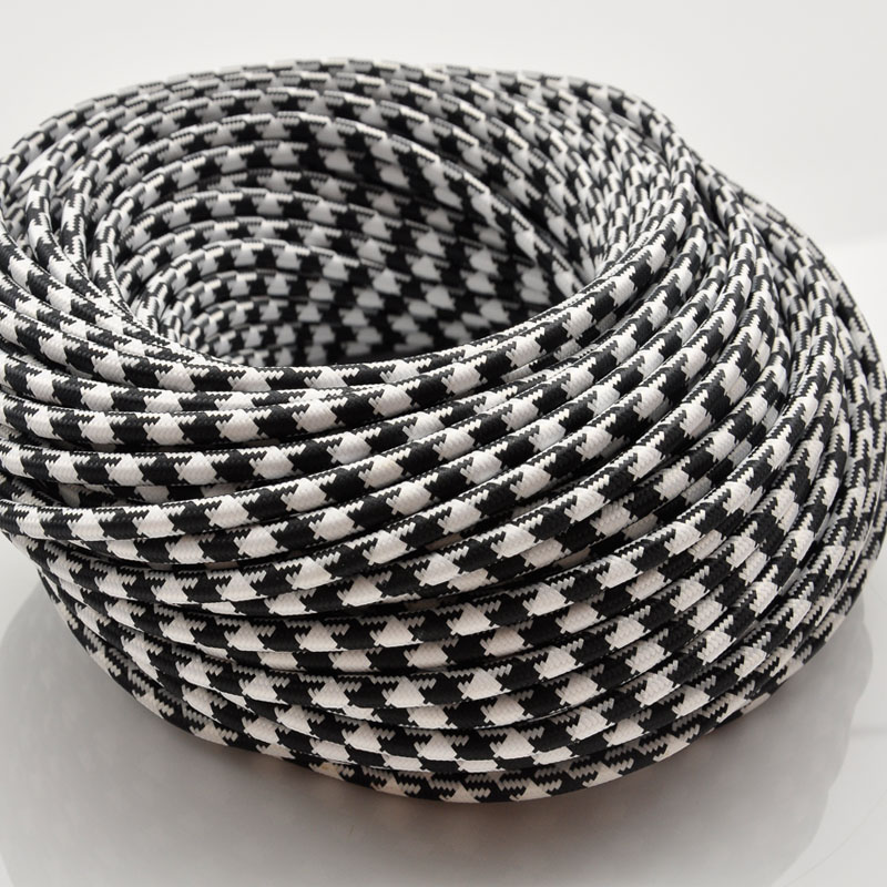 OUTSTANDING BRAND 2017