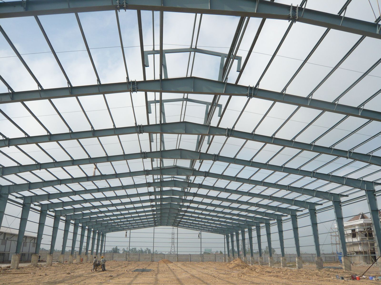 OUTSTANDING BRAND 2017